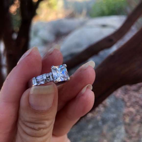 Vintage Sterling Silver 925 Ring Princess Cut Cubic Zirconia Engagement Size 7 - Picture 7 of 16